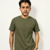 a2ec99fc-f390-4667-87fb-1182a5781d2a Polera clásica de tela galleta verde